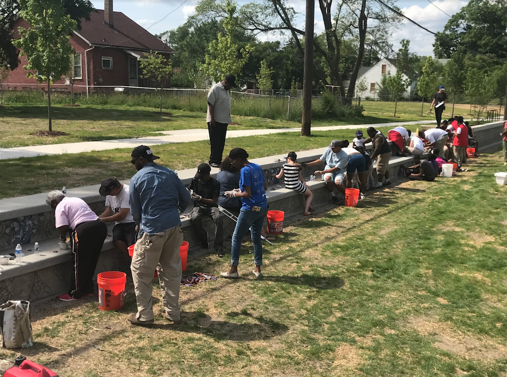 Fitzgerald residents chip in to create new public mural